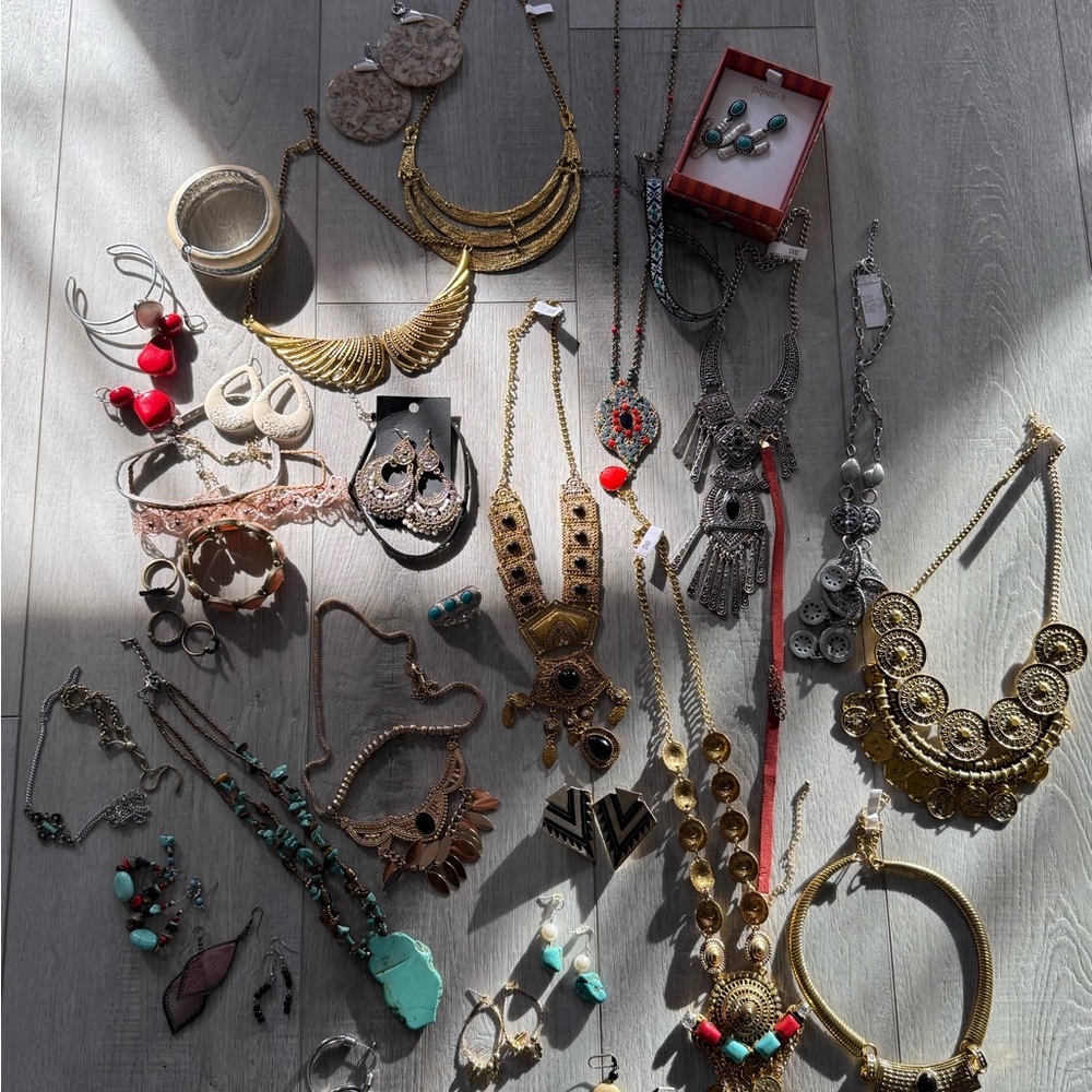 Western Jewelry Huge Lot Old 2 New Turquoise Cowboy Necklace Keep-Resell-Gift